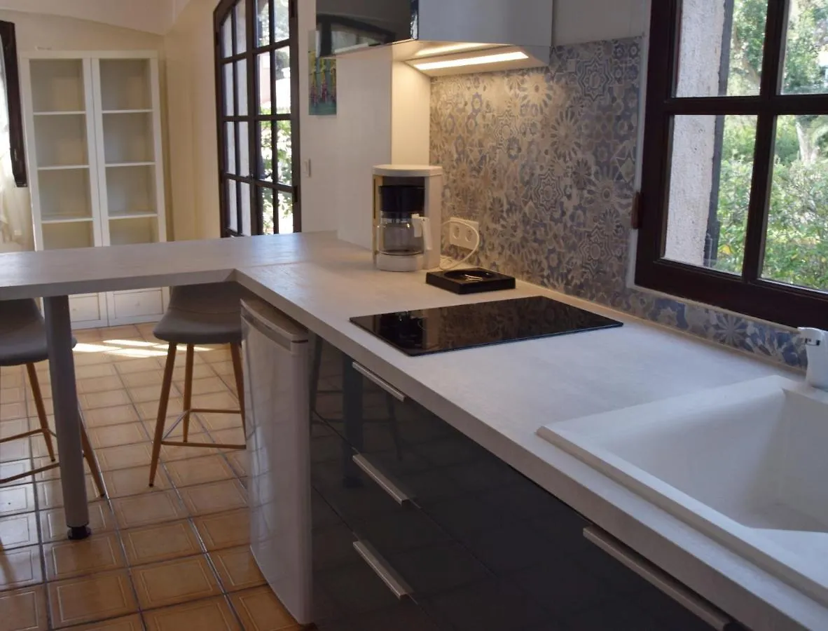 Apartment Eucalyptus, Calme Entoure De Verdure Et Pres De La Mer Saint Aygulf France